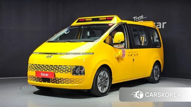 Hyundai Staria 2022 Желтый из Кореи