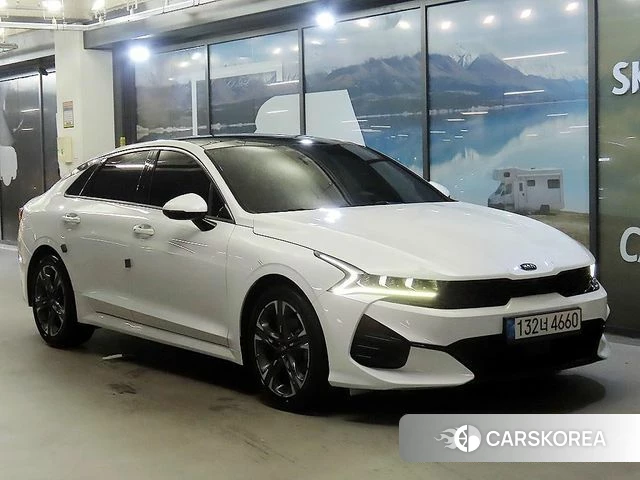 Kia K5 3rd generation 2021 Белый из Кореи