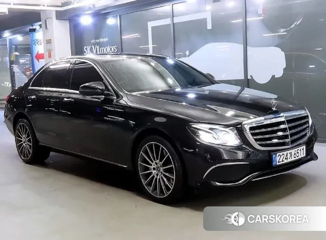 Mercedes-Benz E-Class W213 2018 Черный из Кореи