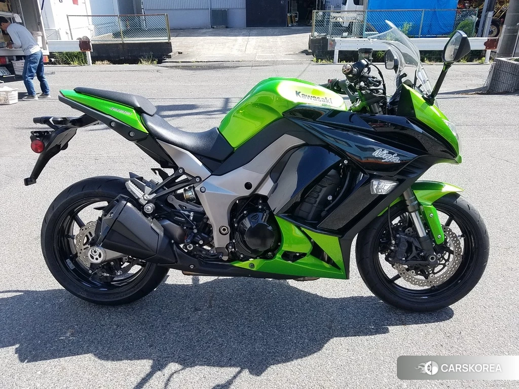 Проданный Kawasaki NINJA 1000 2013 из Японии