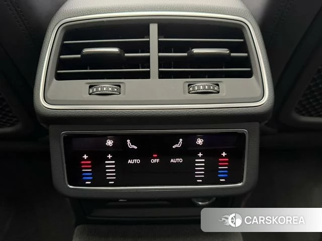 Audi RS 6 2023 Черный из Китая