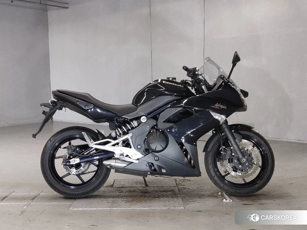 Проданный Kawasaki NINJA 400R 2011 из Японии, фото 2