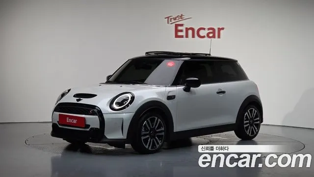 Mini Cooper S 2023 Белый из Кореи
