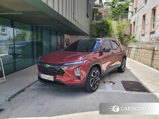 Chevrolet (GM Daewoo) Trax Crossover 2023 Красный из Кореи