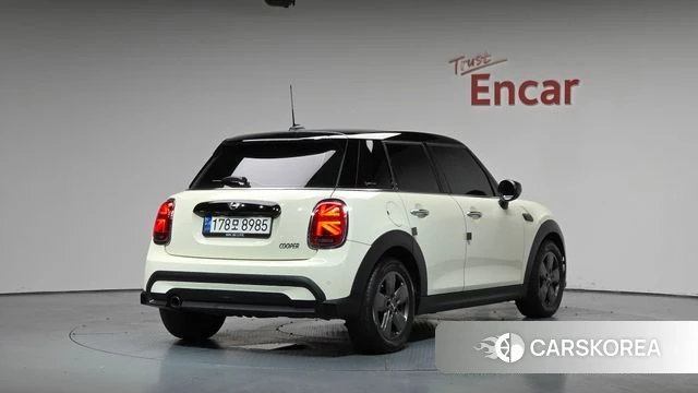 Mini Cooper 2022 Жемчужный цвет из Кореи