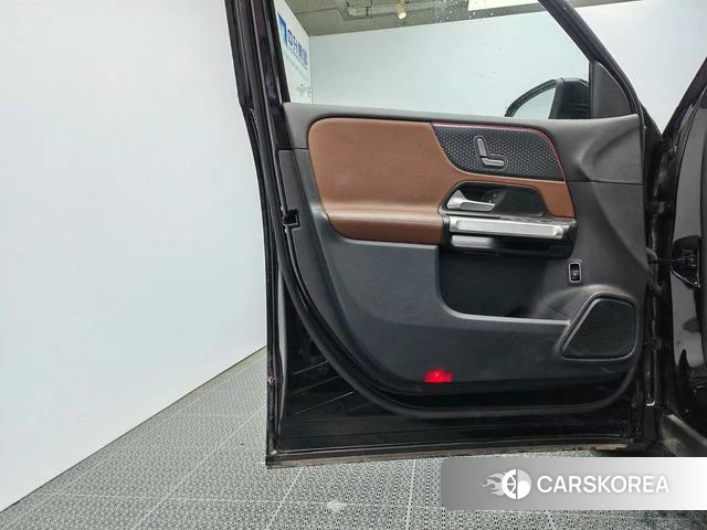 Mercedes-Benz GLB 2025 Черный из Китая