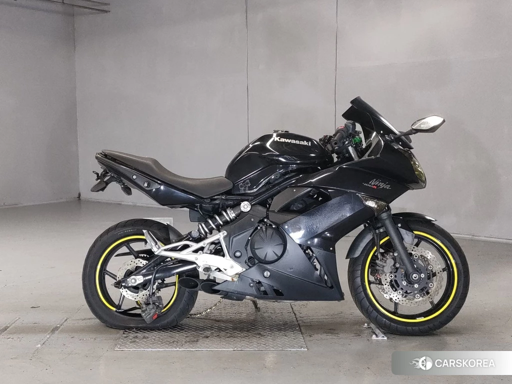 Проданный Kawasaki NINJA 400R 2011 из Японии, фото 2
