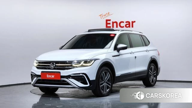 Volkswagen Tiguan Allspace 2022 Белый из Кореи