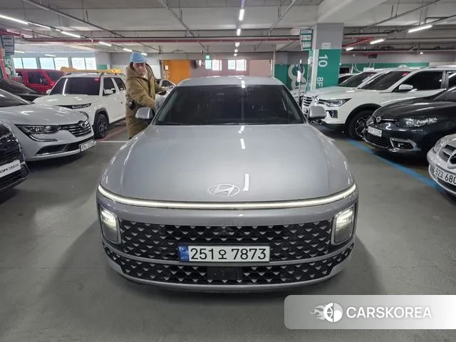 Hyundai Grandeur (GN7) 2023 Серебристо-серый из Кореи
