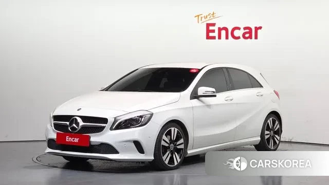 Mercedes-Benz A-Class W176 2018 Белый из Кореи
