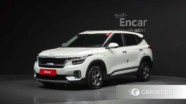 Kia Seltos 2022 Белый из Кореи