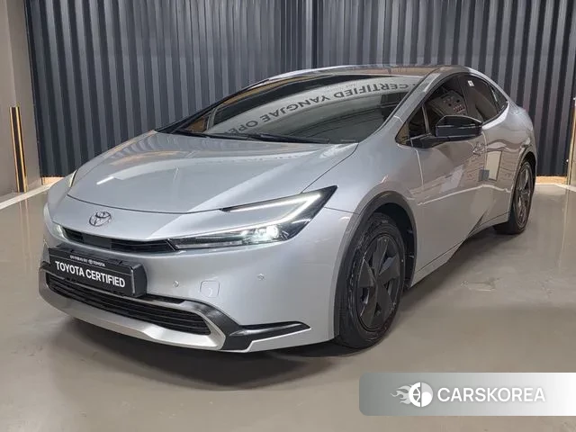 Toyota Prius 5th Generation 2023 Серебряный из Кореи