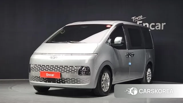 Hyundai Staria 2023 Серебряный из Кореи