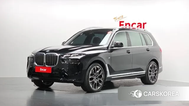 BMW X7 (G07) 2024 Черный из Кореи
