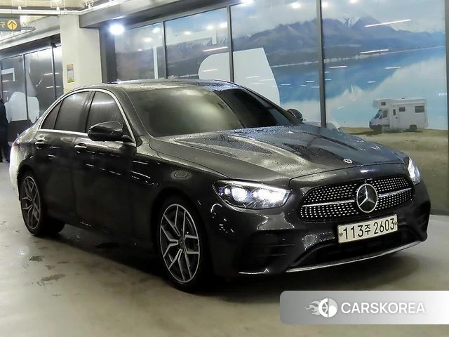 Mercedes-Benz E-Class W213 2022 Серый из Кореи