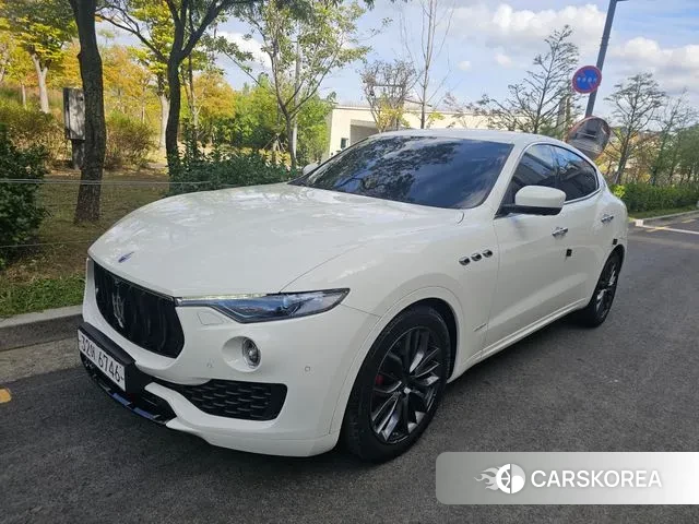 Maserati Levante 2018 Белый из Кореи
