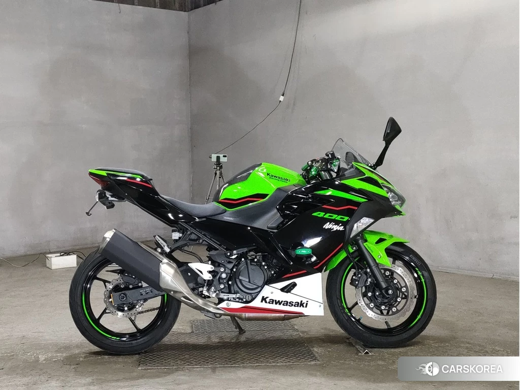 Проданный Kawasaki NINJA 400 2021 из Японии