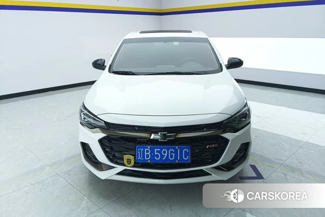 Chevrolet Cruze 2022 Белый из Китая