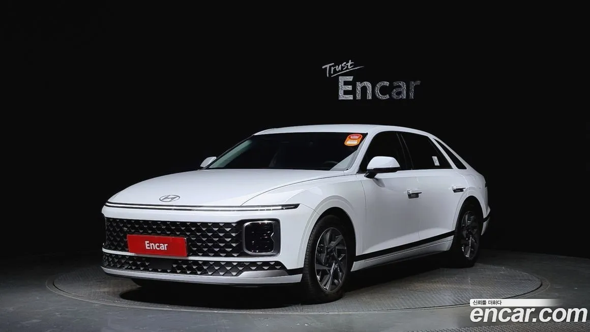 Hyundai Grandeur (GN7) 2024 Белый из Кореи