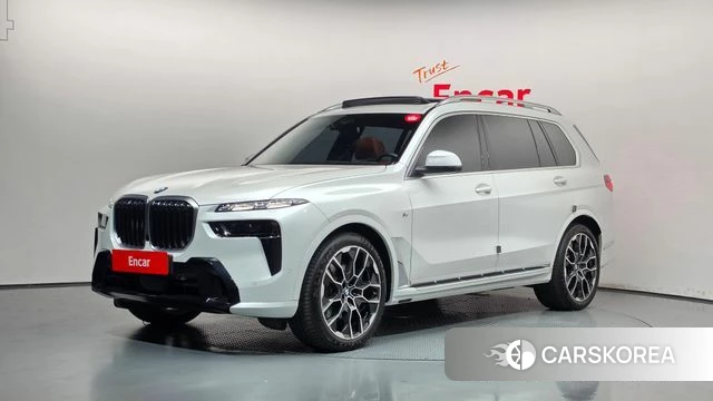 BMW X7 (G07) 2025 Белый из Кореи