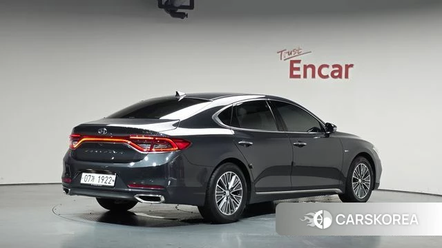 Hyundai Grandeur IG Hybrid 2019 Серый из Кореи
