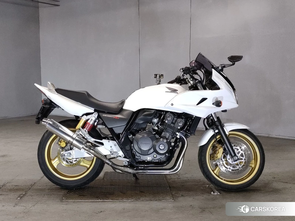 Проданный Honda CB400SF BOLDOR 2012 из Японии