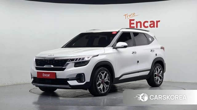 Kia Seltos 2022 Белый из Кореи