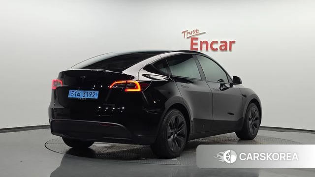 Tesla Model Y 2024 Черный из Кореи