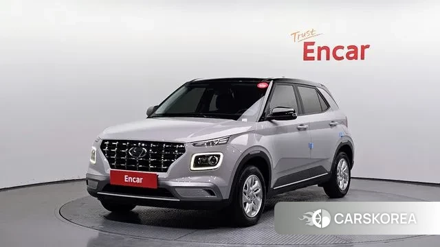 Hyundai Venue 2024 Серебристо-серый из Кореи