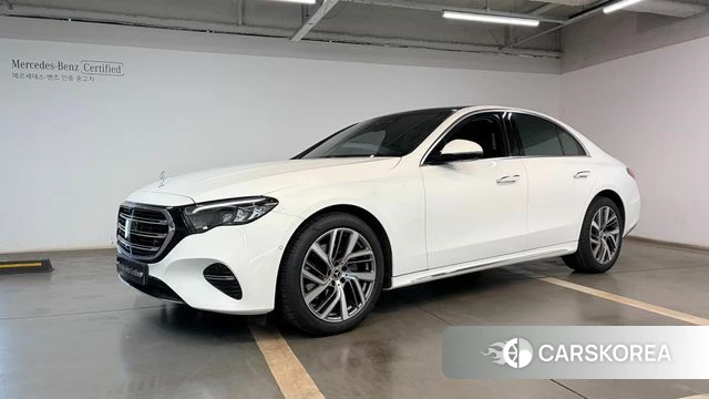 Mercedes-Benz E-Class W214 2024 Черный из Кореи