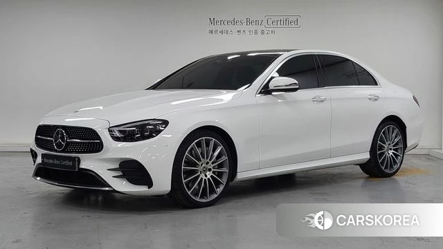 Mercedes-Benz E-Class W213 2022 Белый из Кореи