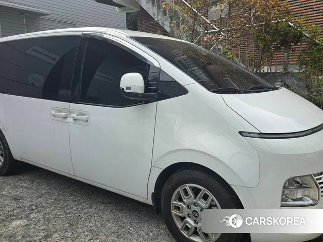 Hyundai Staria 2024 Белый из Кореи