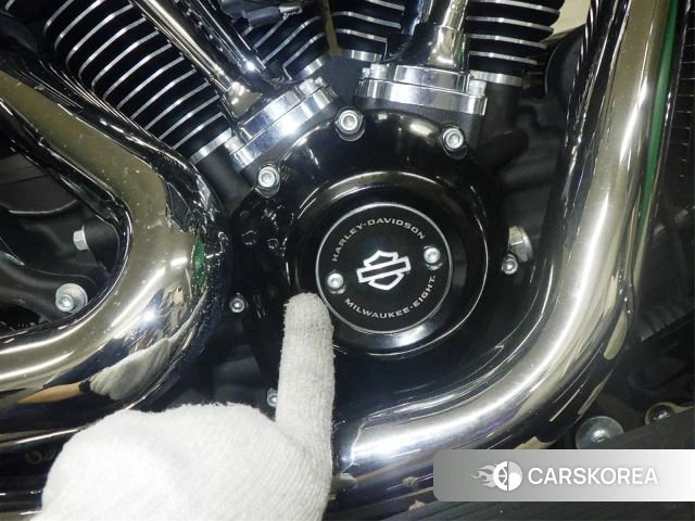 Engine photo