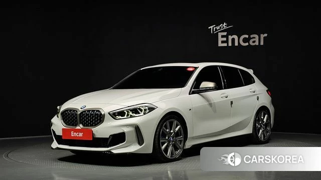 BMW 1 Series (F40) 2024 Белый из Кореи