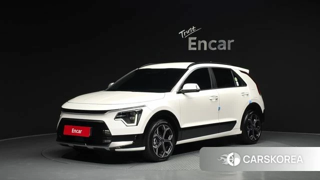 Kia Di Ol Nu Niro 2023 Белый из Кореи