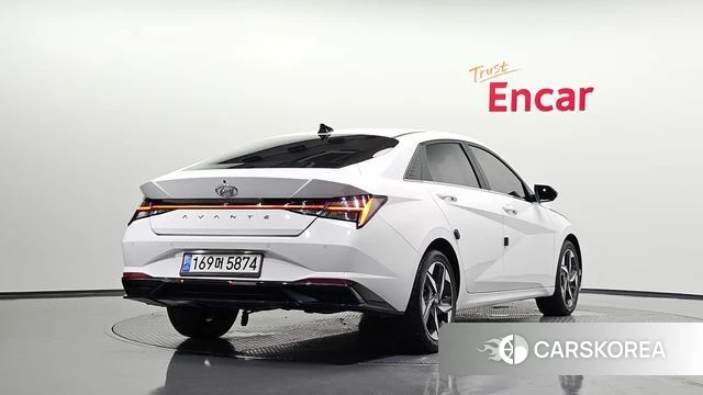 Hyundai Avante (CN7) 2020 Белый из Кореи