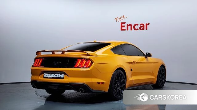 Ford Mustang 2018 Желтый из Кореи