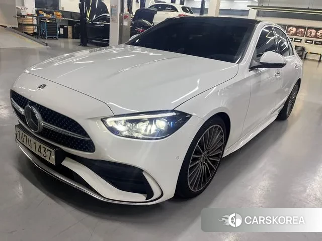 Mercedes-Benz C-Class W206 2023 Белый из Кореи