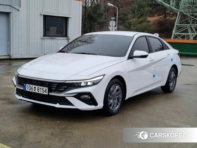 Hyundai The New Avante (CN7) 2023 Белый из Кореи
