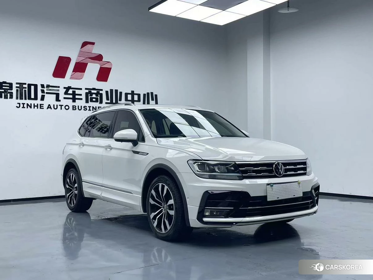 Volkswagen Tiguan L 2020 Белый из Китая