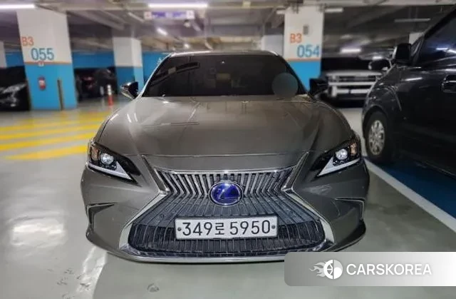 Lexus ES300h 7th generation 2020 Серый из Кореи
