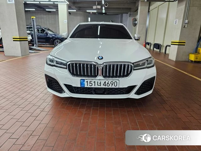 BMW 5 Series (G30) 2022 Белый из Кореи