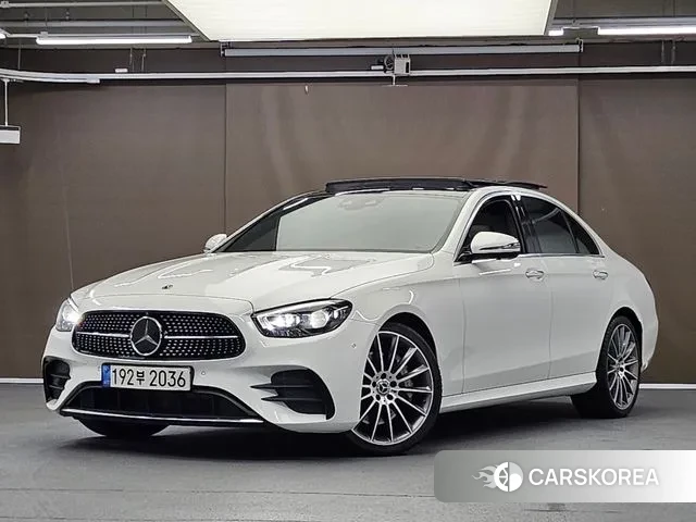 Mercedes-Benz E-Class W213 2022 Белый из Кореи