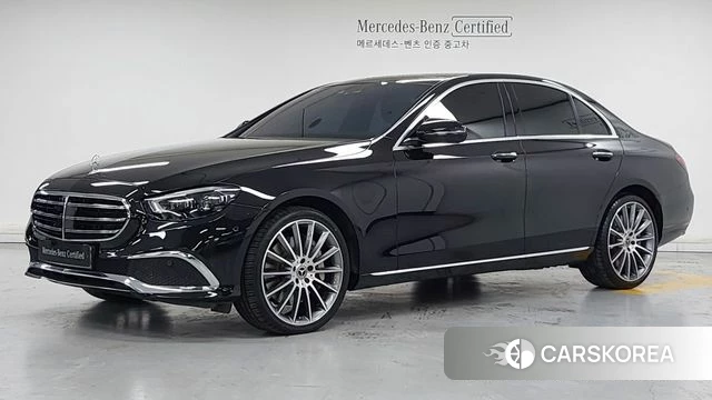 Mercedes-Benz E-Class W213 2023 Черный из Кореи