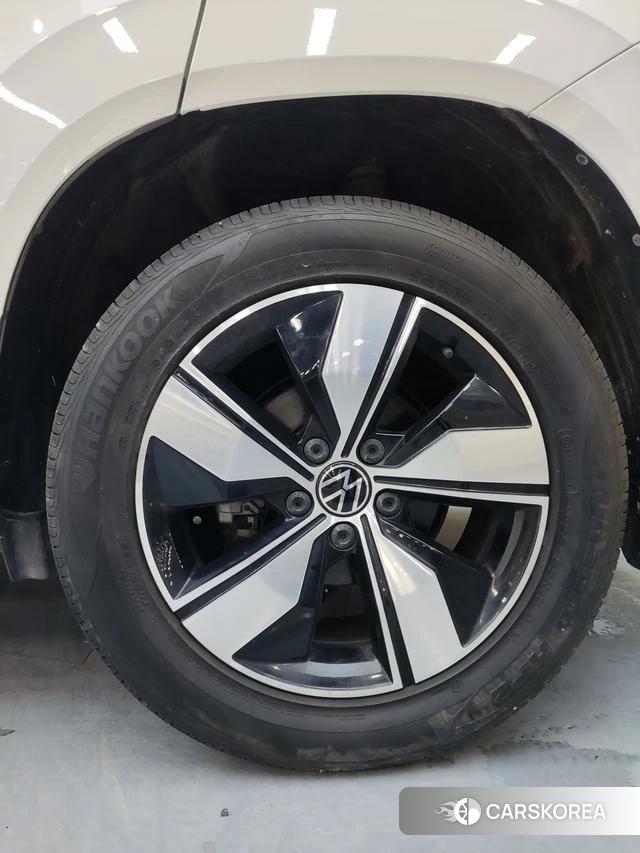 Volkswagen Tuyue 2021 Белый из Китая