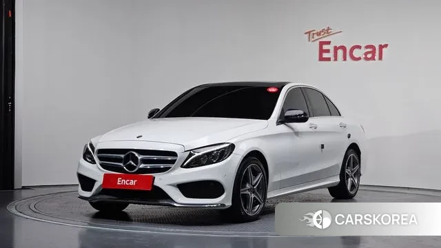 Mercedes-Benz C-Class W205 2018 Белый из Кореи