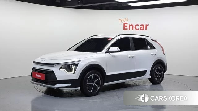 Kia Di Ol Nu Niro 2022 Белый из Кореи