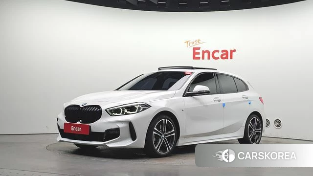 BMW 1 Series (F40) 2024 Белый из Кореи