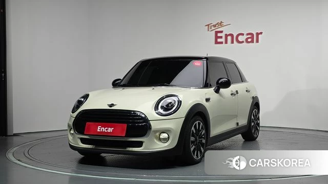 Mini Cooper 2019 Жемчужный цвет из Кореи