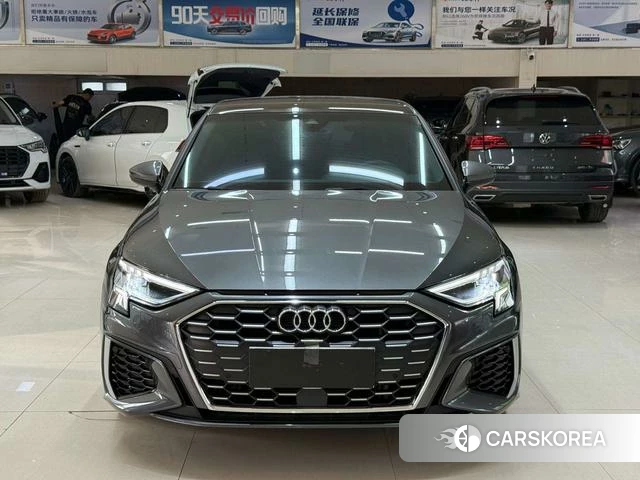 Audi A3 2023 Темно-серый из Китая